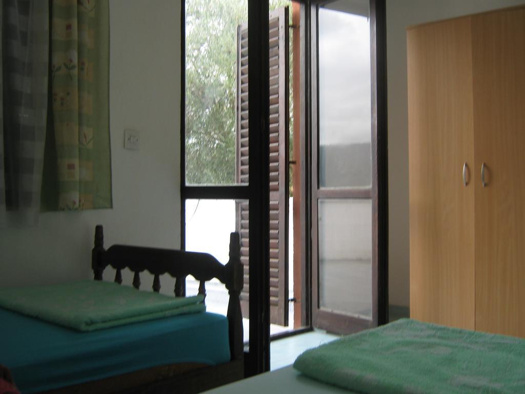 Apartments Ceca Тиват Екстер'єр фото