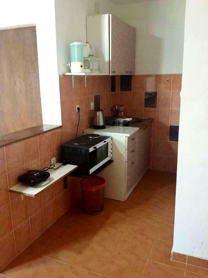 Apartments Ceca Тиват Екстер'єр фото